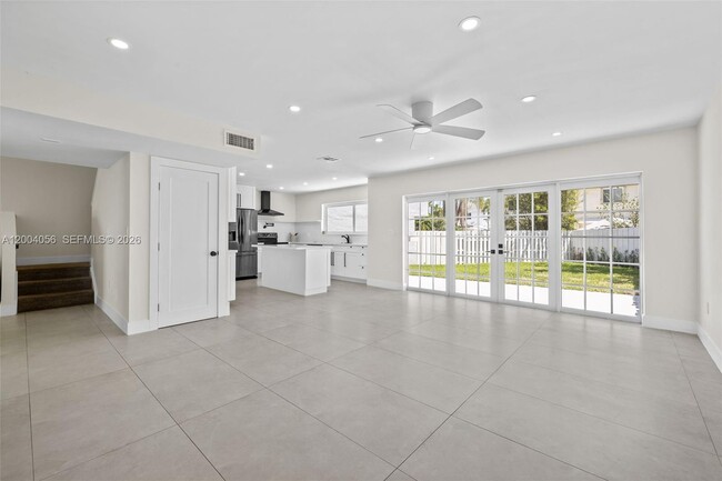 Building Photo - 9547 SW 146th Pl