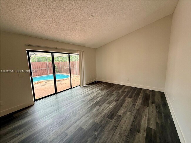 Building Photo - 4300 Landar Dr