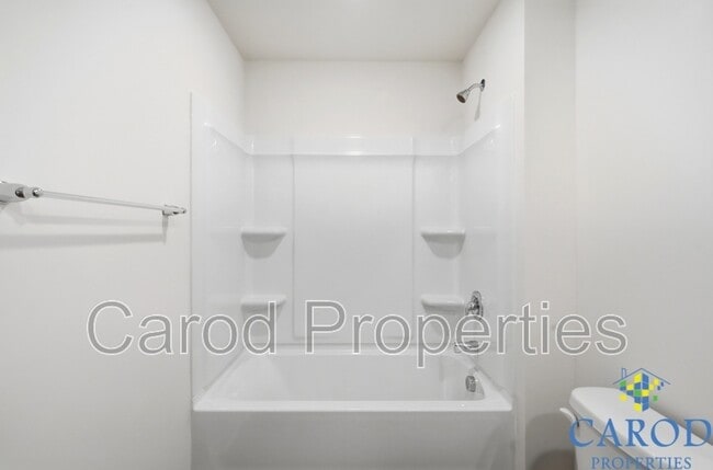 Building Photo - 231 Brinkley Dr