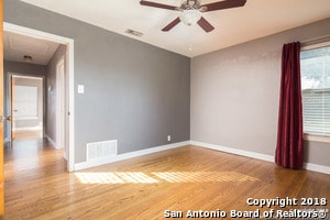 Building Photo - 303 Schmeltzer Ln