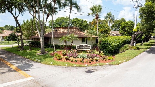 Building Photo - 8173 Silver Palm Ct