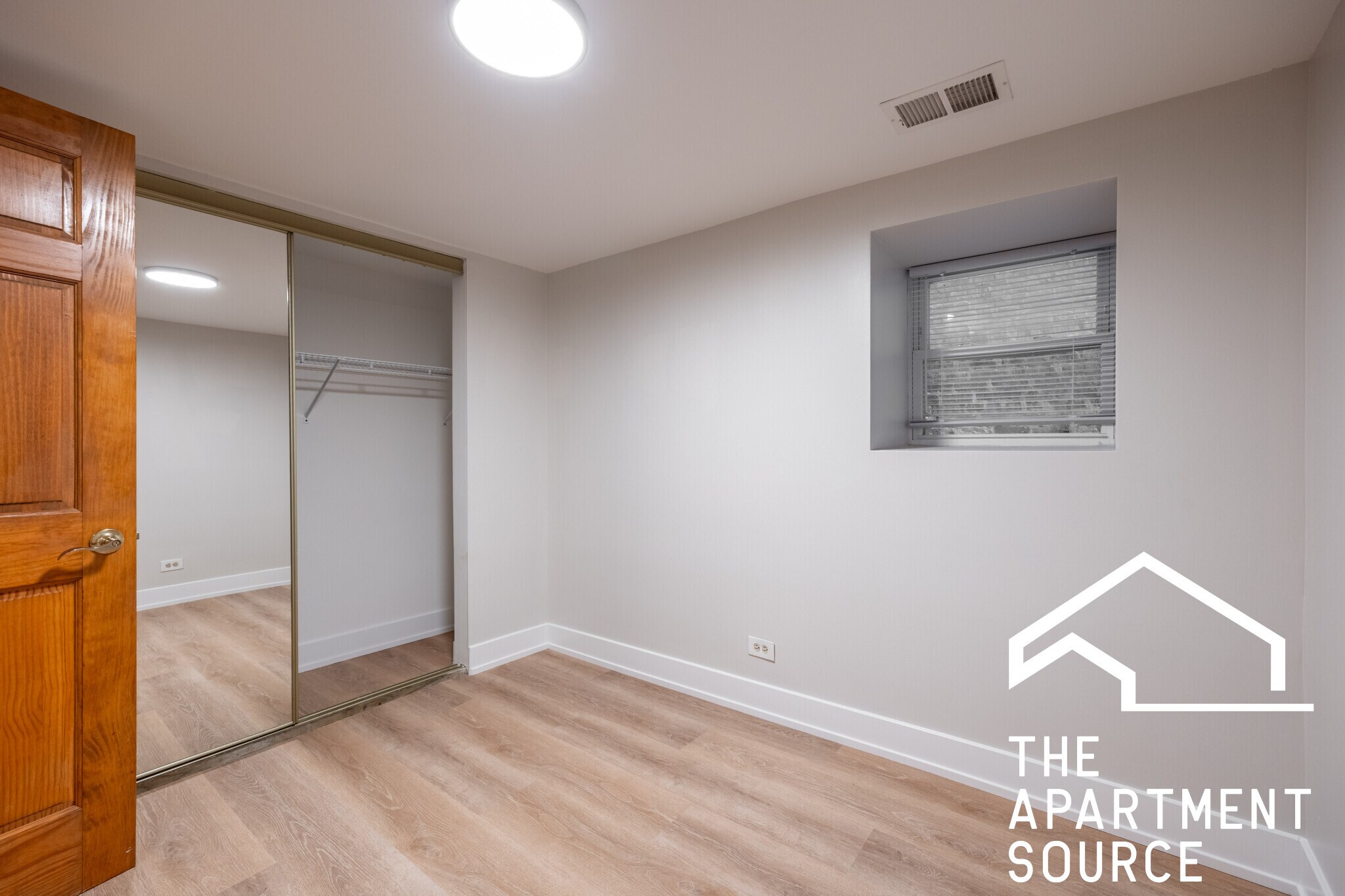 Building Photo - 1010 N Kedzie Ave