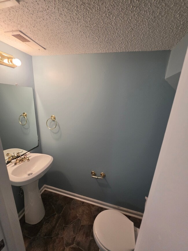 Building Photo - 2093 Brandymill Ln