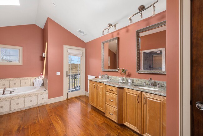 Building Photo - 57 Esmond Ave