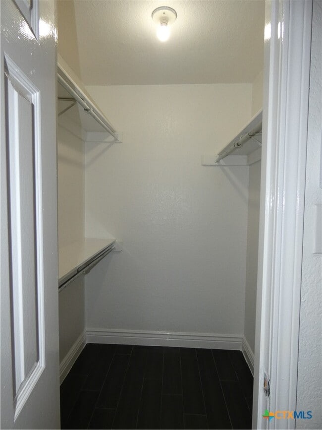 Building Photo - 14745 Babcock Rd