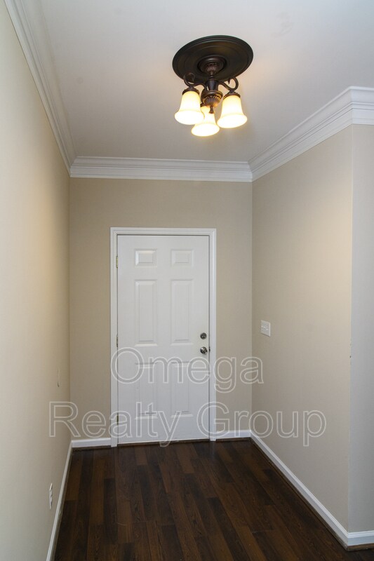 Building Photo - 503 Enclave Cir