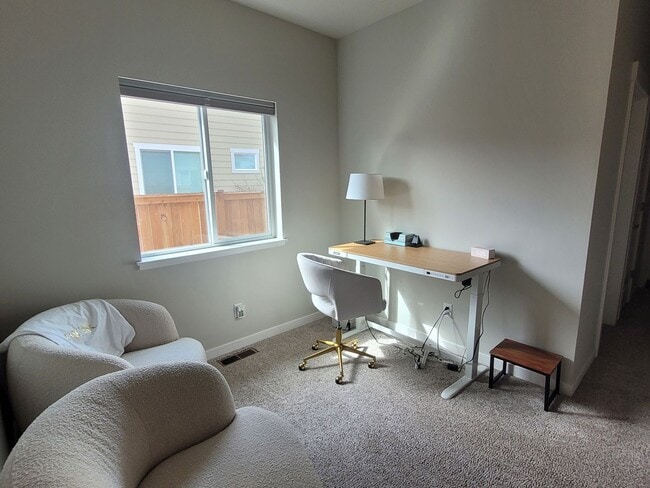 Building Photo - Furnished: New Modern Farmhouse Style Home with Abundant Light, Garage, Backyard. 30-day Min.