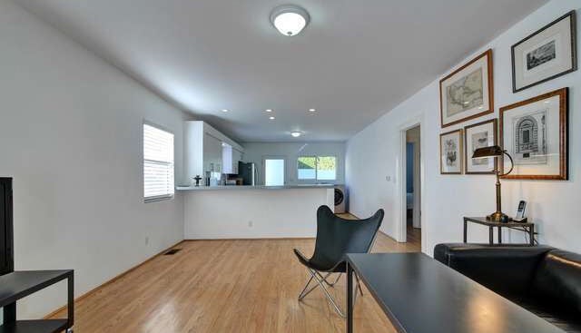 Building Photo - 5529 Raber St
