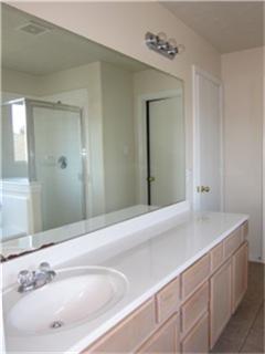 Building Photo - 5020 Deer Path Dr