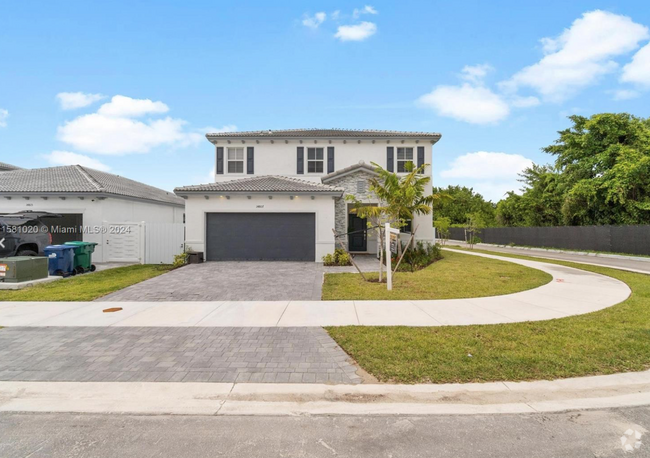 Building Photo - 14807 SW 163rd Ter