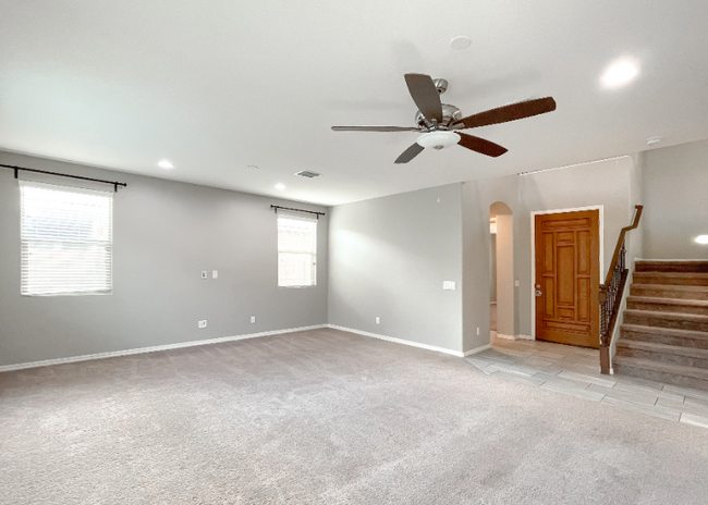 Building Photo - 118 E Canyon Way