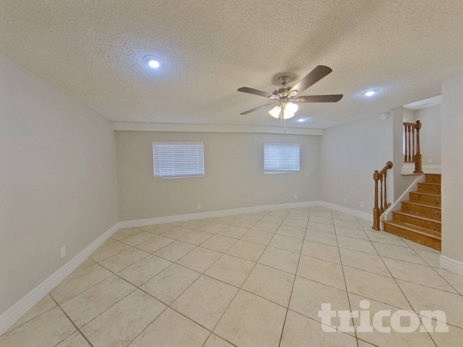 Building Photo - 9833 N 47th Dr