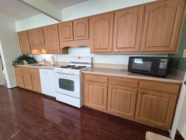 Building Photo - SUSSEX OF NORFOLK