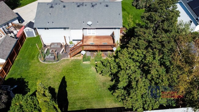 Building Photo - Beautiful 4 Bedroom Single Family Home For...