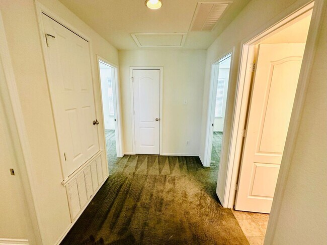 Building Photo - Your Dream Awaits! A Charming 4 bedroom 2....