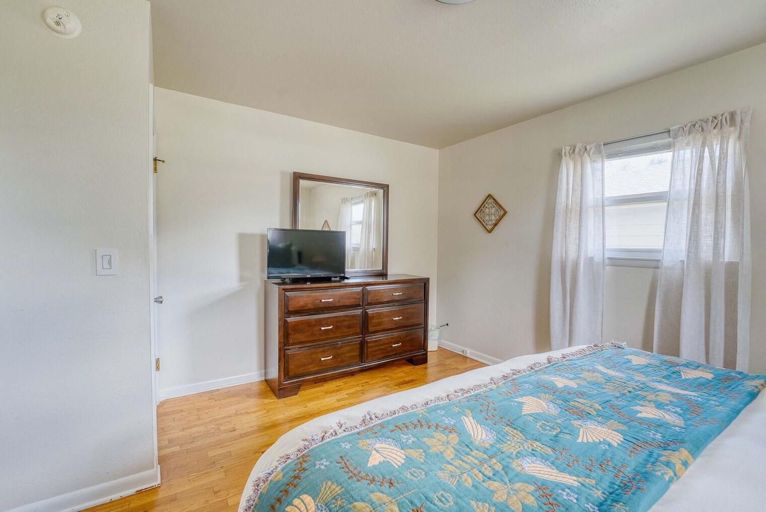 Building Photo - 312 Crestview Dr