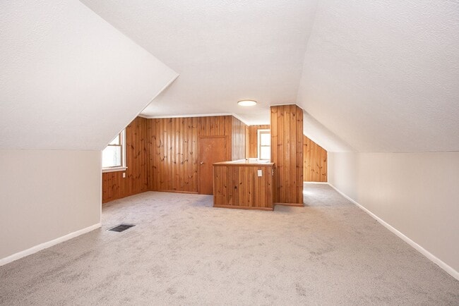 Building Photo - Beautiful 3/1 SFR For rent in Parma