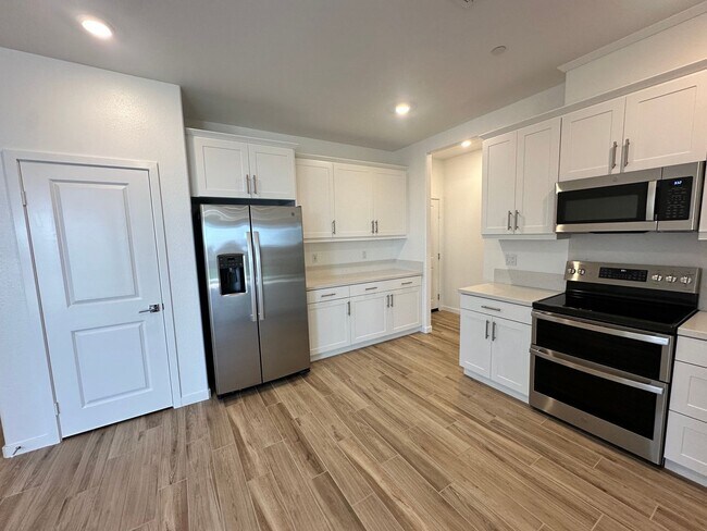 Building Photo - Brand New Home In Menifee with Backyard!