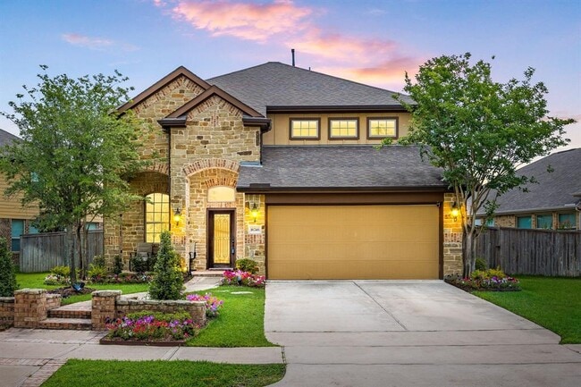 Primary Photo - 16746 Highland Country Dr