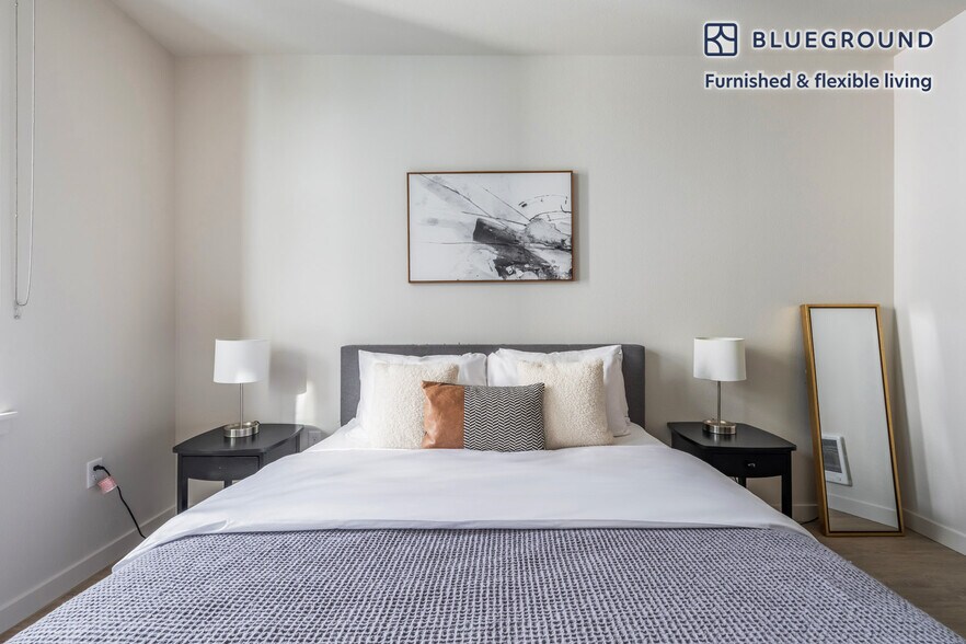 Building Photo - 1955 129th Ave NE