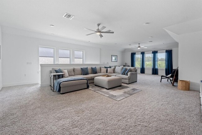 Building Photo - 16913 Adoro Dr