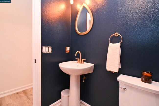 Building Photo - 829 Deer Spring Cir