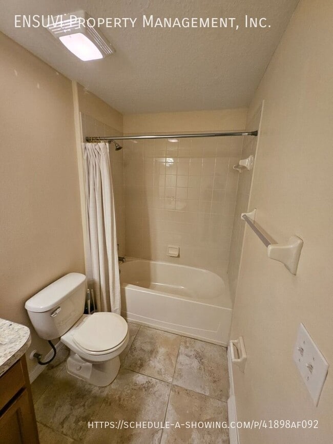 Building Photo - 9732 Trumpet Vine Loop