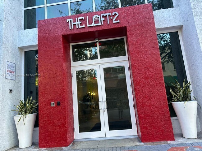 Building Photo - 133 NE 2nd Ave