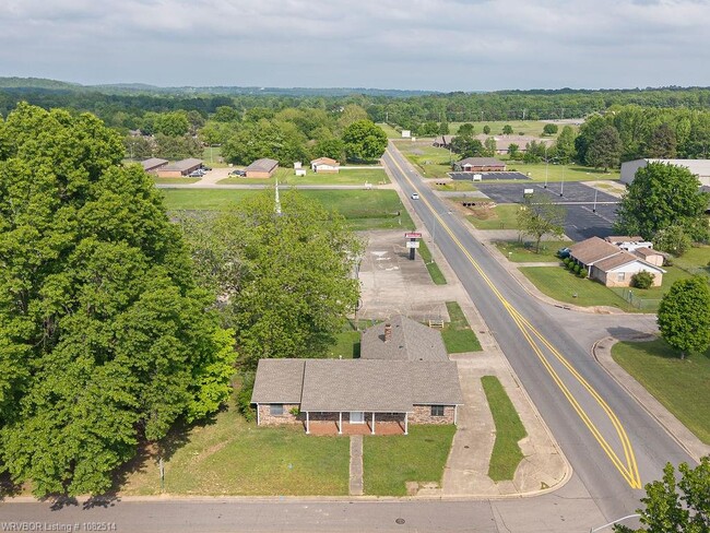 Building Photo - 100 Meadow Pl