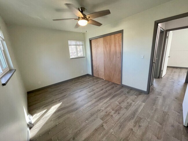 Building Photo - Newly Renovated 4 Bed 2 Bath House Near CSU!