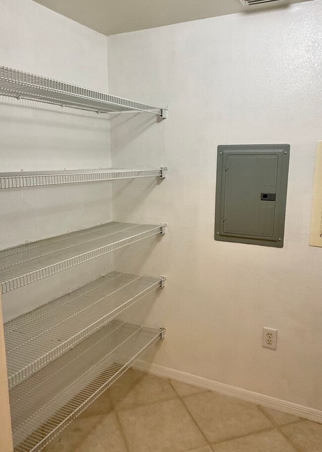 Building Photo - Palmetto