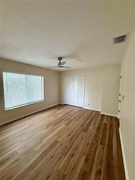 Building Photo - 5454 Bracken Ct