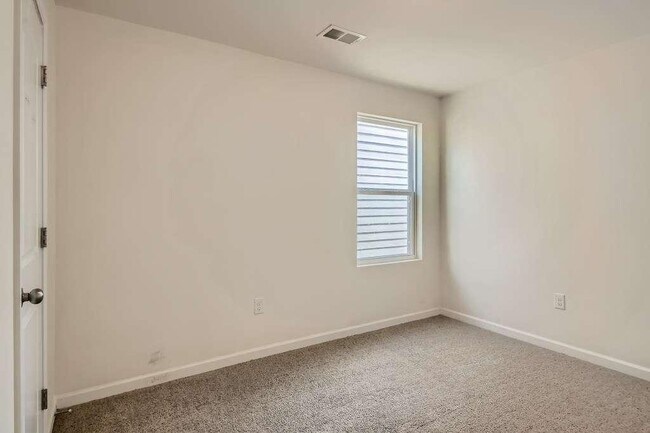 Building Photo - 1575 Leonard St