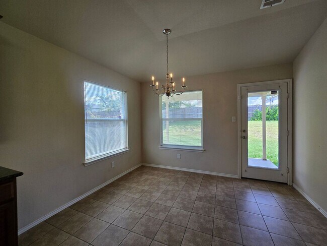 Building Photo - 4804 Bayer Hollow Dr
