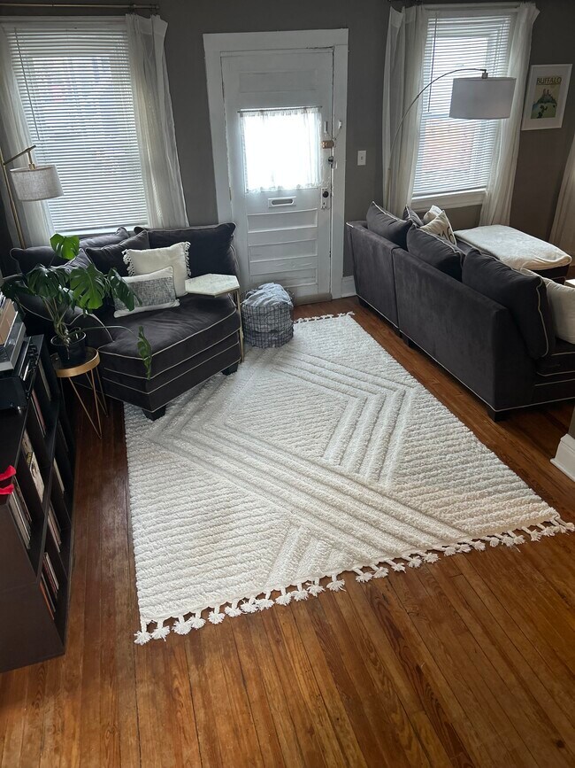 Building Photo - 421 Ashland Ave