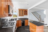 Building Photo - 4572 Valencia Dr