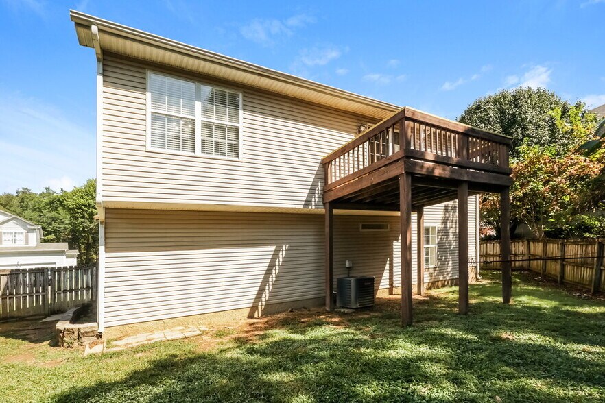 Building Photo - 5712 Cedar Ash Crossing