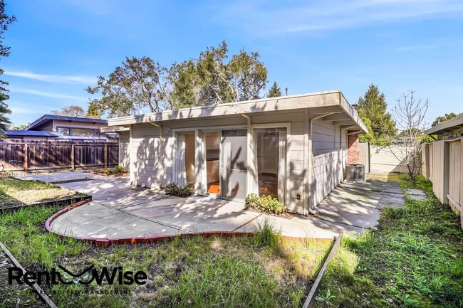 Building Photo - 4260 Ruthelma Ave