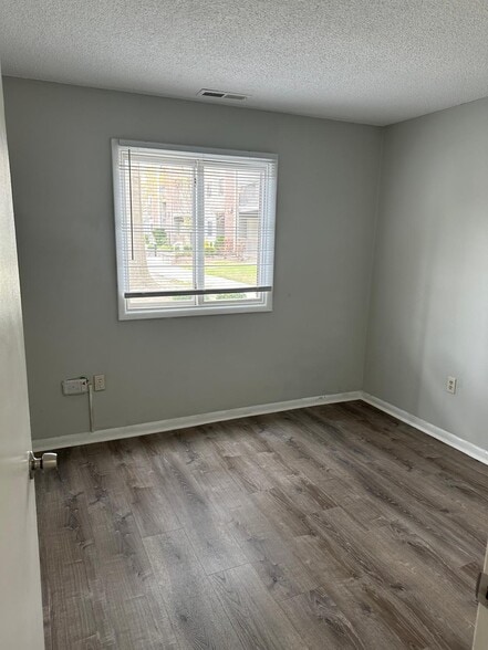 Second bedroom - 505 Ravens Crest Dr