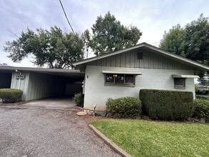 Building Photo - 2856 Calecita Way