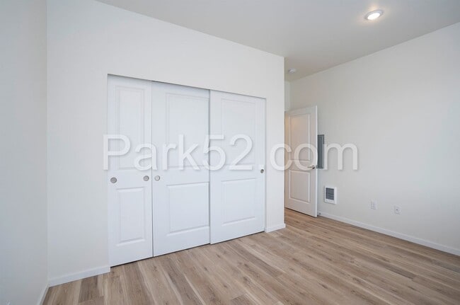 Building Photo - 4546 S Junett St