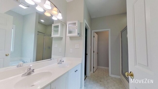 Building Photo - 4130 Birchgarden Dr