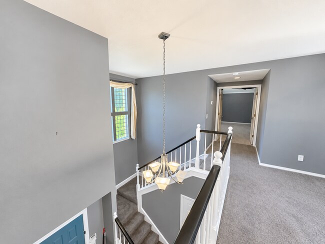 Building Photo - 760 Lake Front Dr