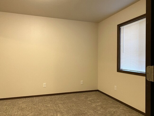 Building Photo - Second-Level Living