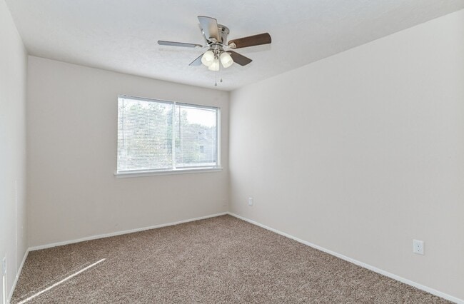 Building Photo - 6428 Alisa Ln