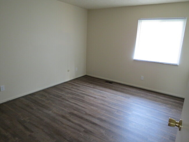 Building Photo - new rental in Reynoldsburg Schools