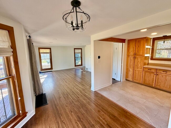 Building Photo - 4700 Teonia Woods Dr