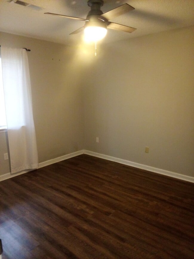 Building Photo - 27C Golf Colony