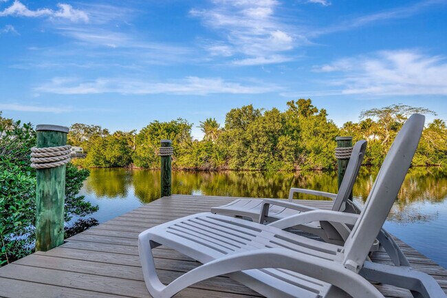 Building Photo - 28 Michiana Dr