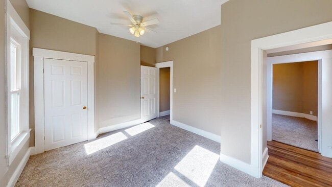 Building Photo - 1412 Laidlaw Ave